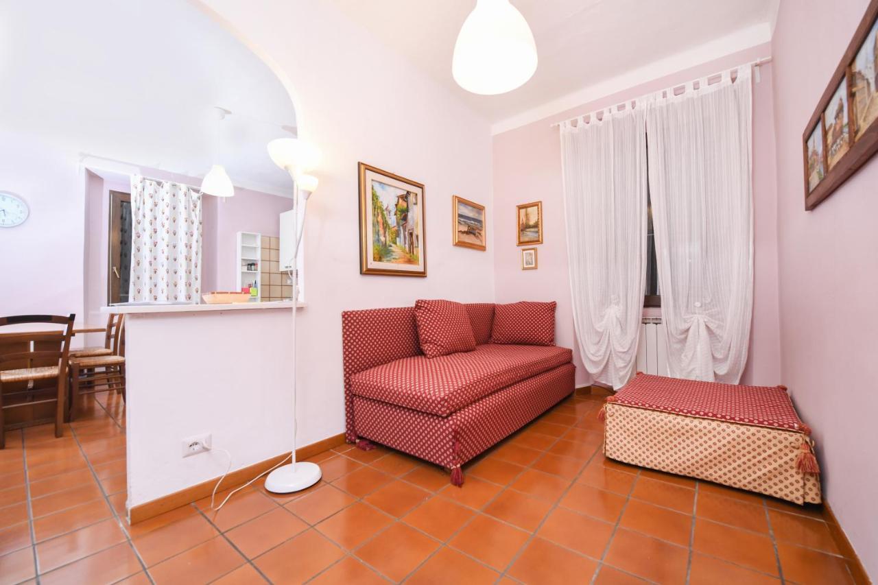 Villa Pinetina B&B Lasnigo Екстер'єр фото