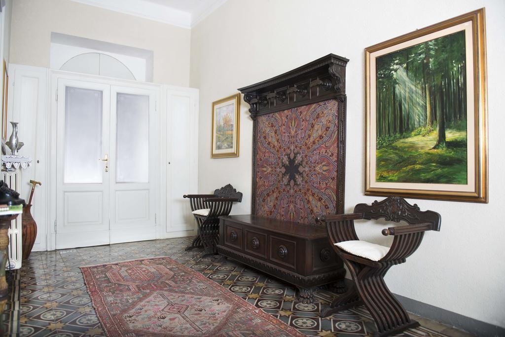 Villa Pinetina B&B Lasnigo Номер фото